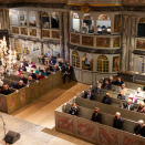 27. januar: Dronning Sonja er til stede på åpningskonserten til Glogerfestspillene i Kongsberg kirke. Foto: Liv Anette Luane, Det kongelige hoff